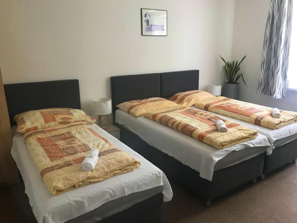 Strasice  Pension Berten Strasice מראה חיצוני תמונה